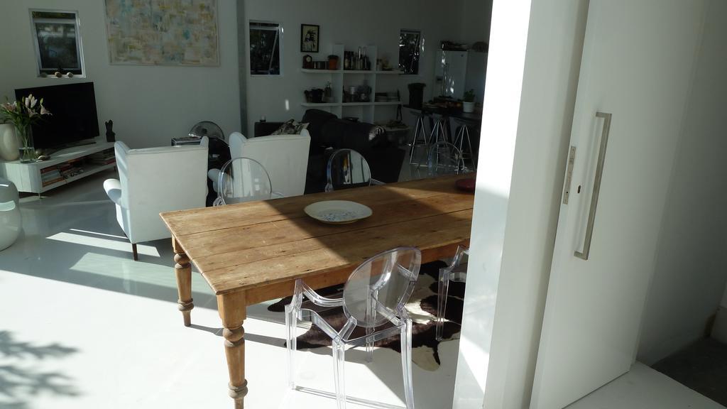 4 On Highworth Apartments And Studios Kapstadt Zimmer foto